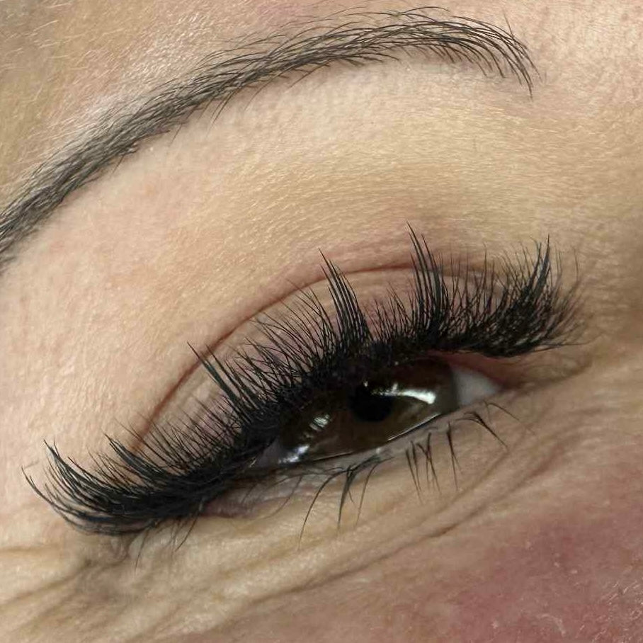 Carte cadeau numérique | Pose de cils par Méhane à St-Charles-de-Borromée