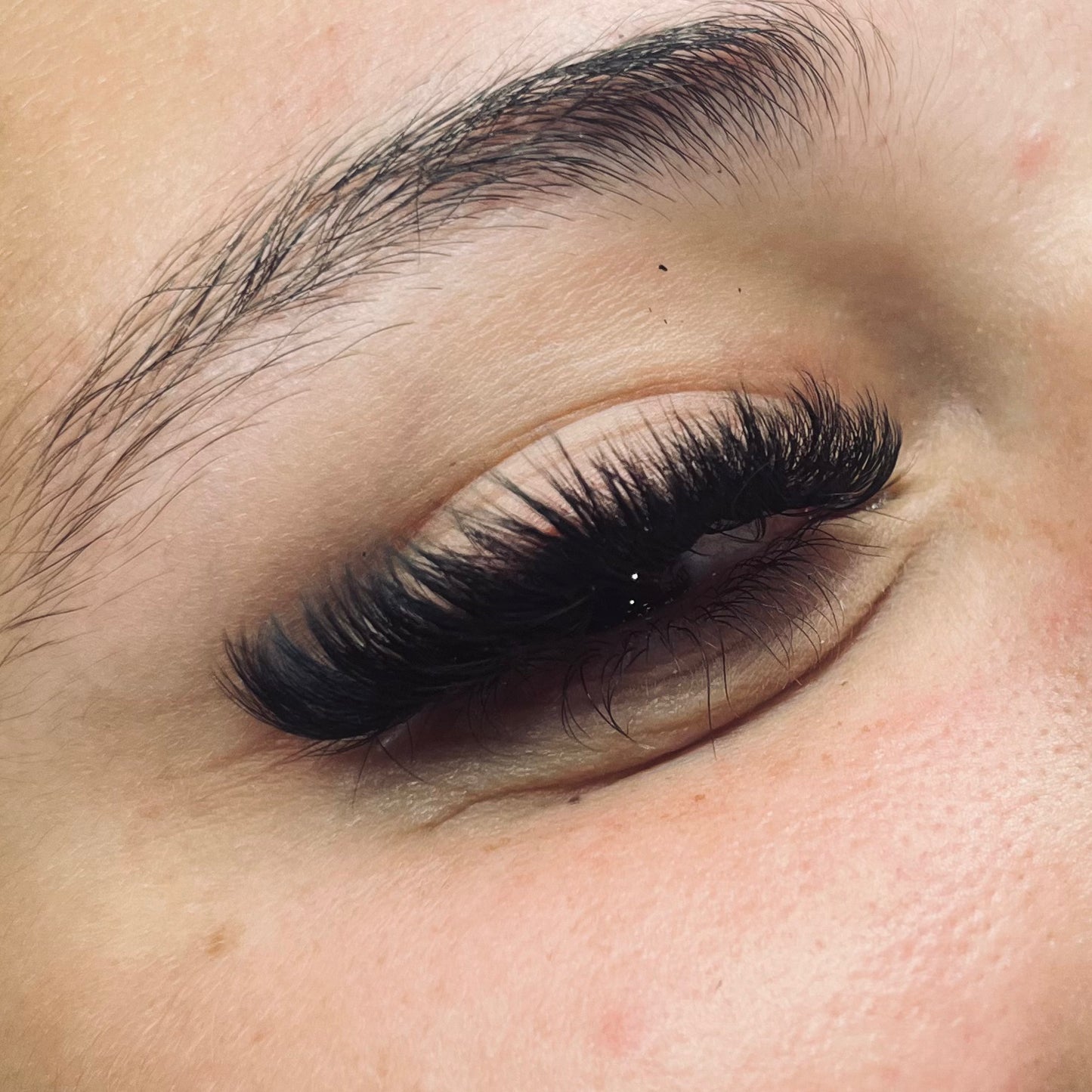 Cils préfaits - 16D | Pose méga volume 🐼